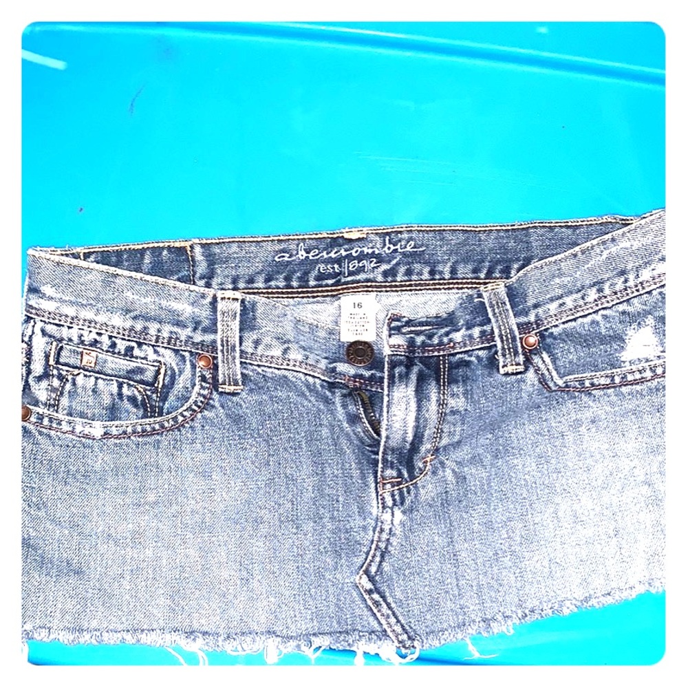Abercrombie & Fitch mini skirt